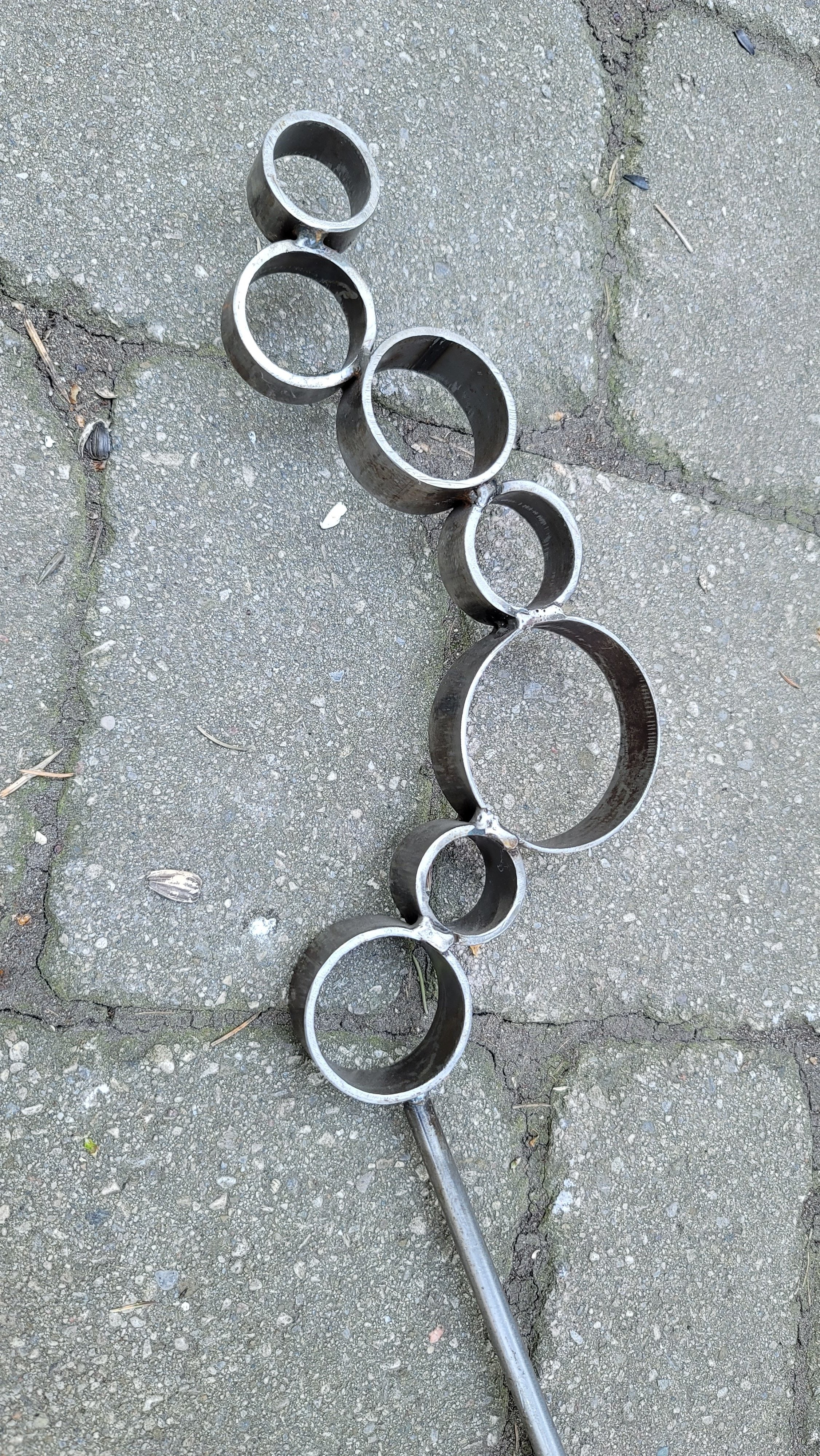 metal circles welded together garden spike