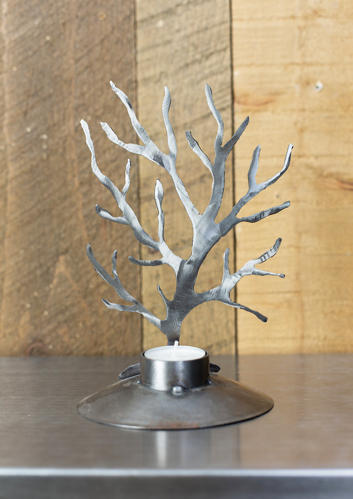 metal tree with round base